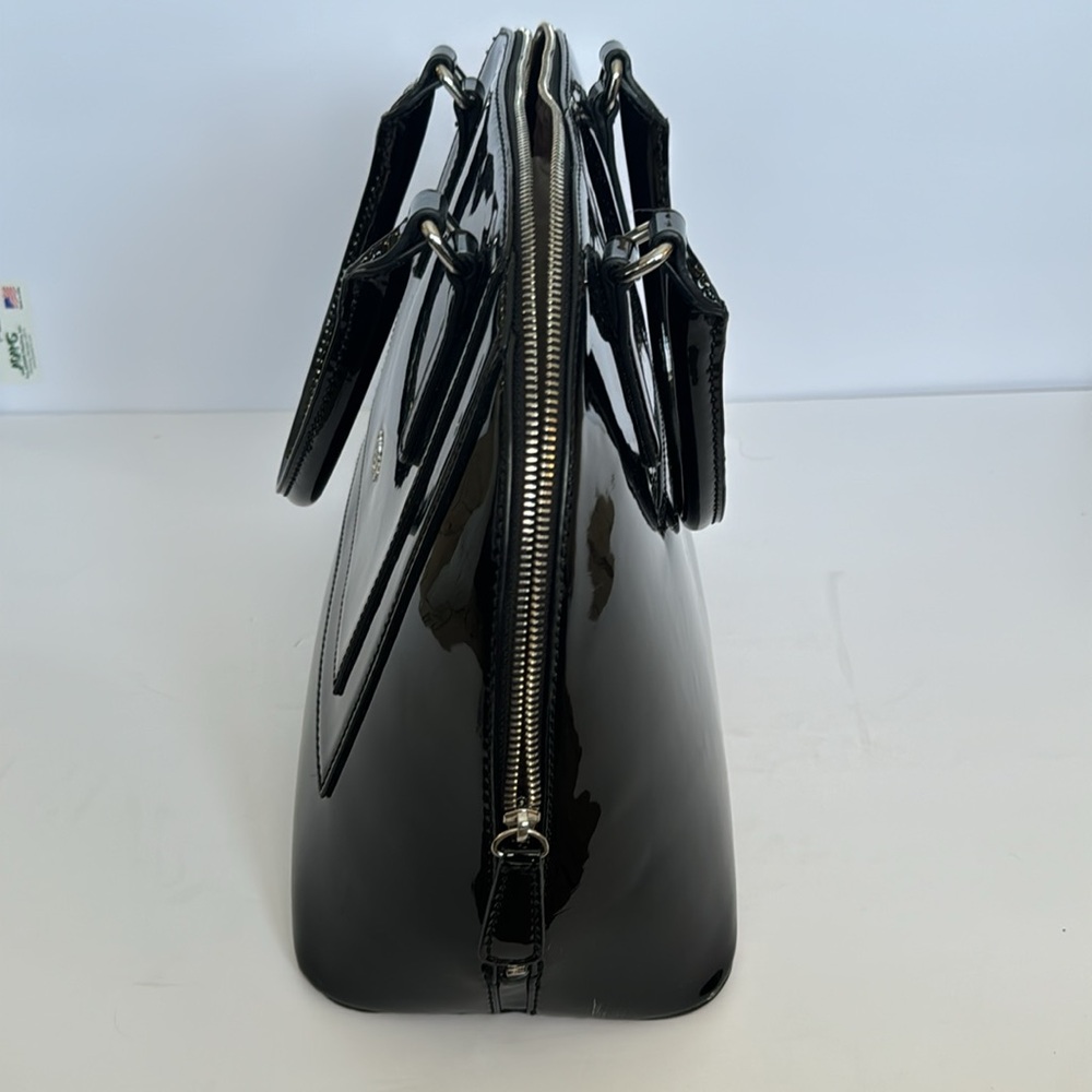 Guess Bag - Picture 7 of 7